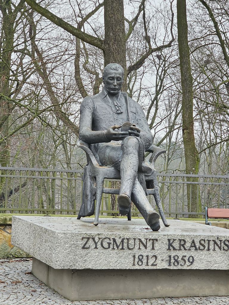 Klasa 2 b LO z przedświąteczną wizytą u wieszcza romantycznego, Zygmunta Krasińskiego.